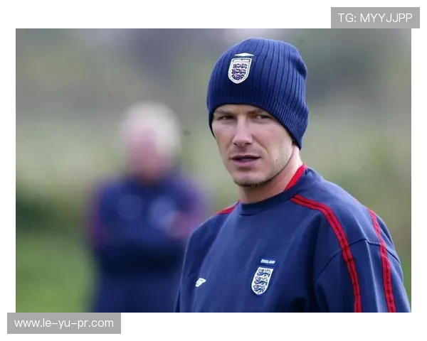 贝克汉姆：英格兰足球传奇，跨越巅峰的足球巨星