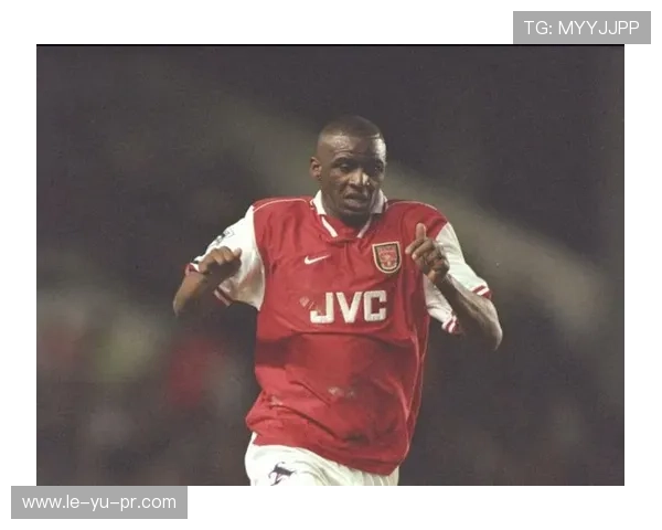 维埃拉:法国名将回顾传奇生涯,探寻未来足球发展之路 维埃拉:法国名将回顾传奇生涯,探寻未来足球发展之路