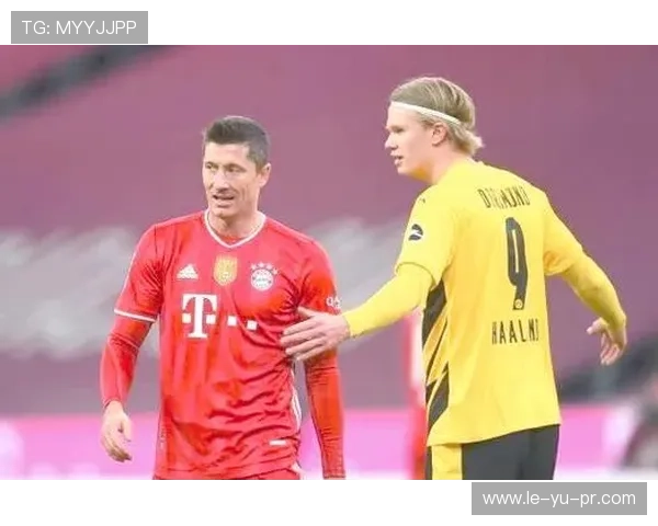 莱万多夫斯基重返首发阵容,球队战斗力再提升 莱万多夫斯基重返首发阵容,球队战斗力再提升